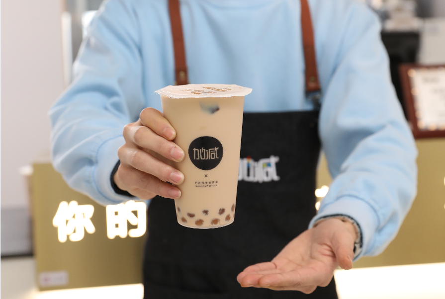 williamhill威廉希尔官网茶饮：为什么说奶茶行业适合年轻人的创业项目